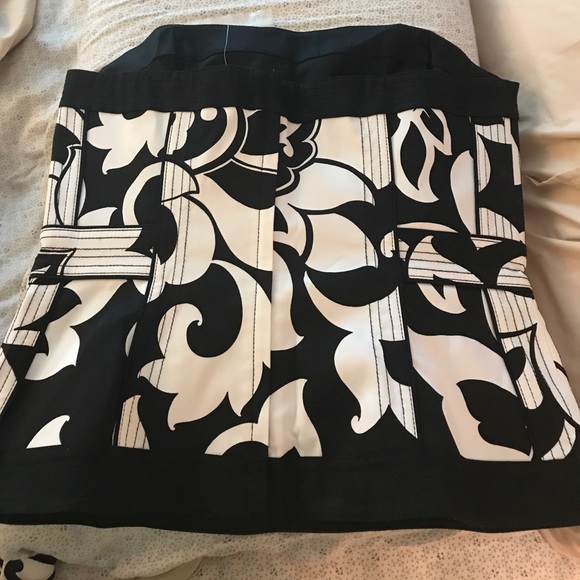 COPY - WHITE HOUSE BLACK MARKET strapless top! - Picture 2 of 4